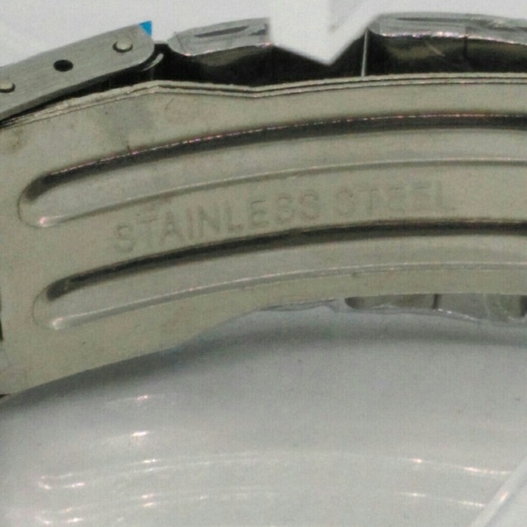 ● 2 / $15 ●  BNIP MEN'S STAINLESS STEEL WATCH - Picture 7 of 8